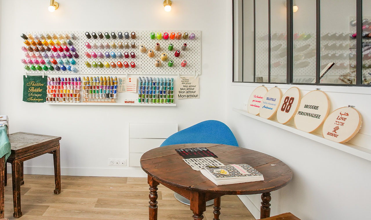 Le Bar à Broder - Boutique atelier de broderie sur-mesure installée à Paris 19e