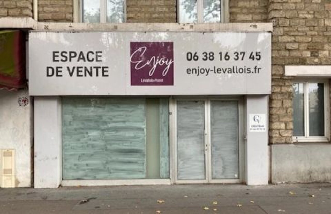 Local commercial à louer - 11 place de la Porte de Champerret 17e