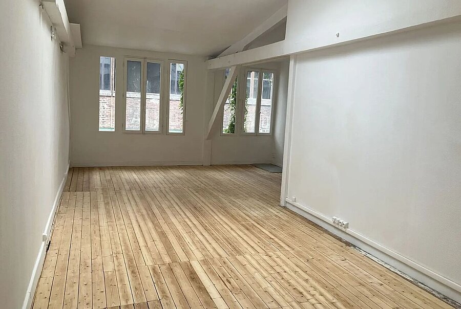 Local atelier au 21 avenue du Maine Paris 15e