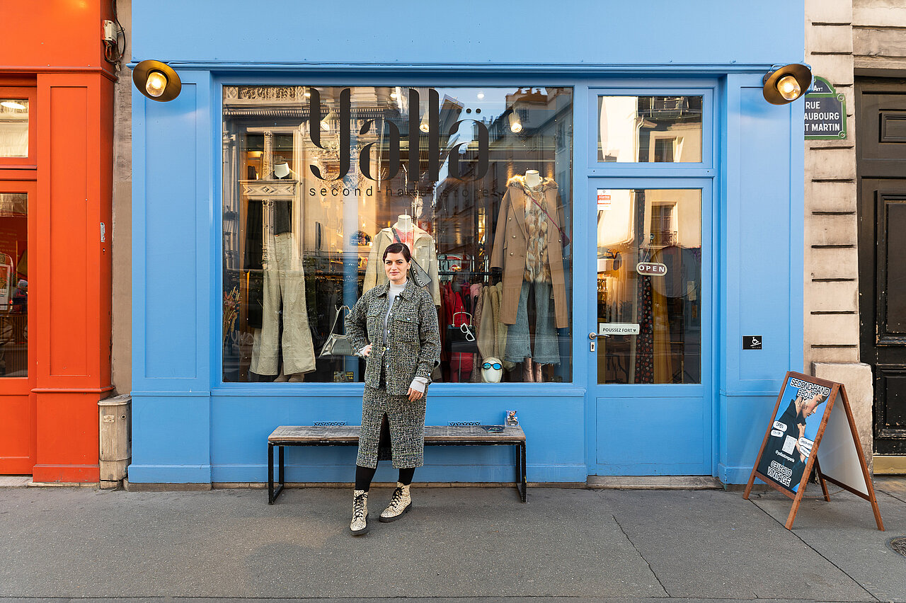 Yalla Store - Devanture du dépôt vente installé à Paris 10e
