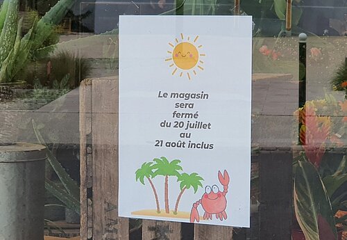 Annonce de la fermeture estivale d'un commerce
