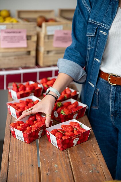 Fraises du primeur Pom & Pépin, Paris 11e