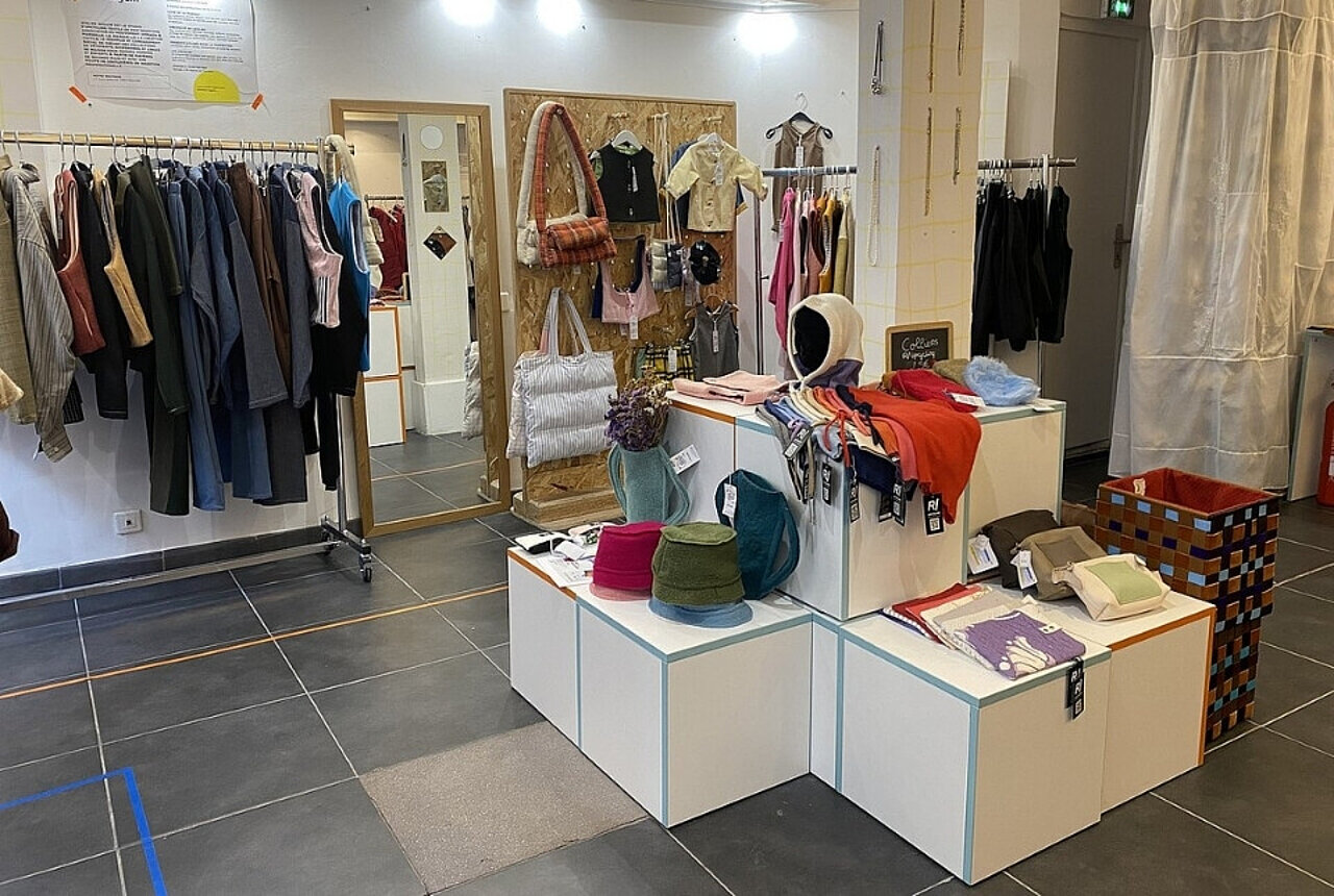 Stüdio Emmaüs - Boutique éphémère installée à Paris 11e par Paris Commerces