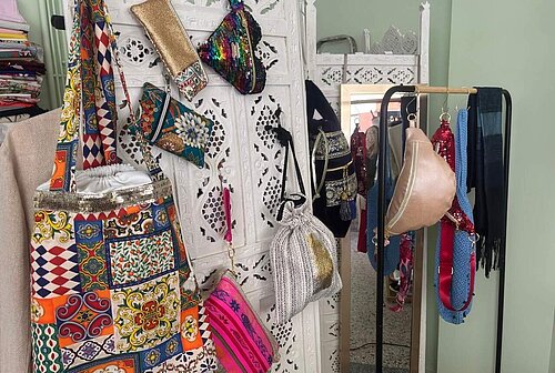 Dame en soi, mode aux inspirations tunisiennes à Paris 19e