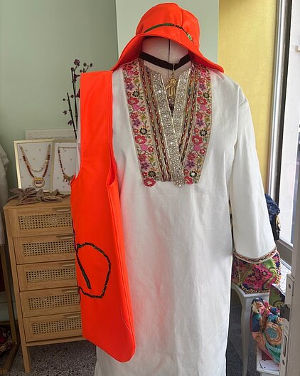 Vêtements de créatrices tunisiennes chez Dame en soi à Paris 19e