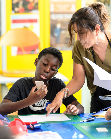 De l'Or dans les mains - une association ayant pour mission de sensibiliser les jeunes aux métiers manuels à Paris 20e  
