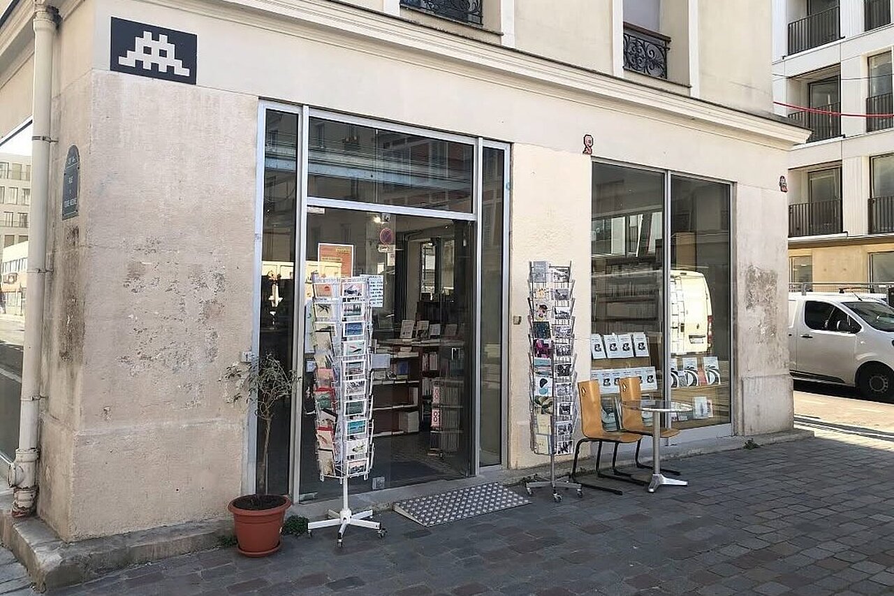 Librairie Nouvel Équipage installée dans le 20e arrondissement de Paris