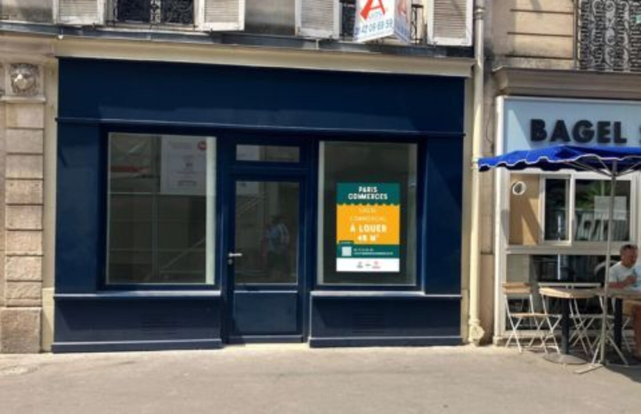 Devanture d'un local commercial Paris Commerces à louer dans le 10e arrondissement de Paris