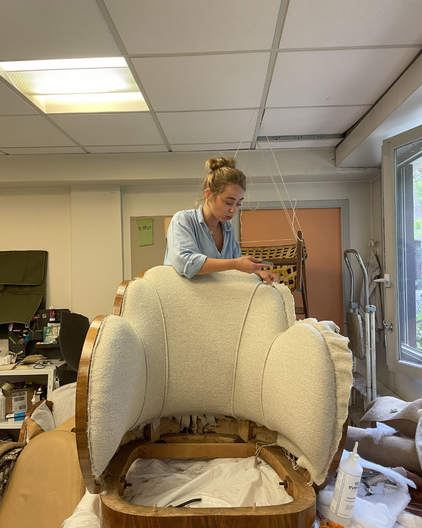 Maison Mazélane - tapisserie d'ameublement installée par Paris Commerces à Paris 18