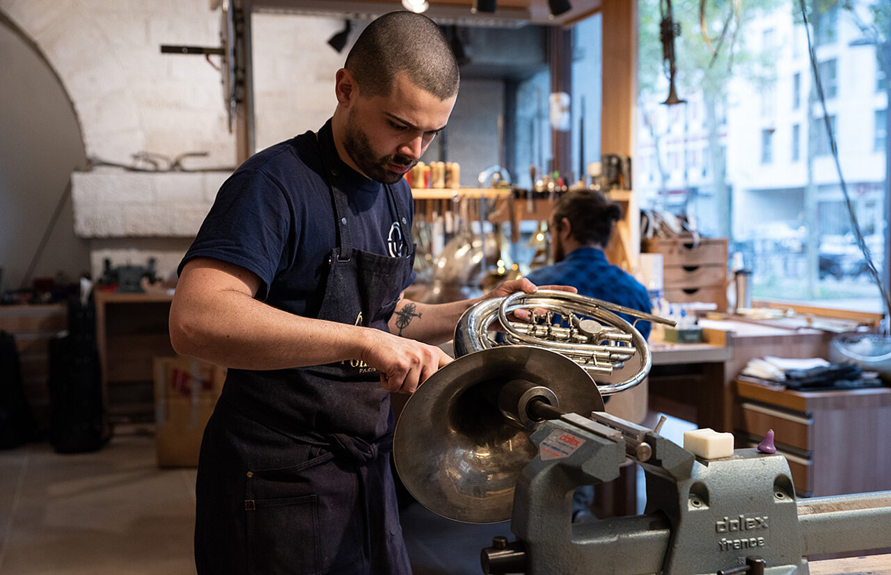 Olifant - Fabrication instrument à vent Paris 12e