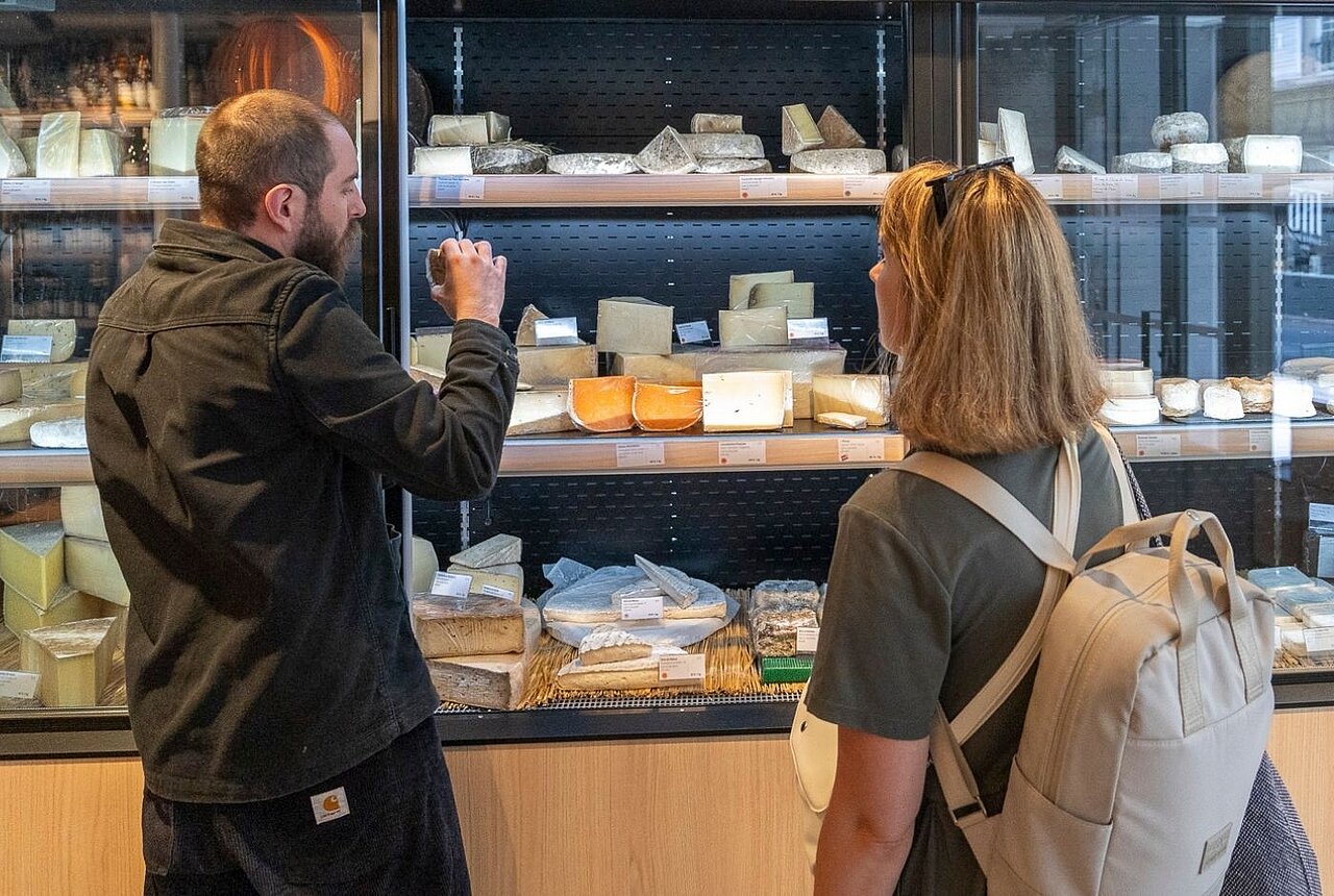 Fromagerie Lyre 98 rue des Dames Paris 17e